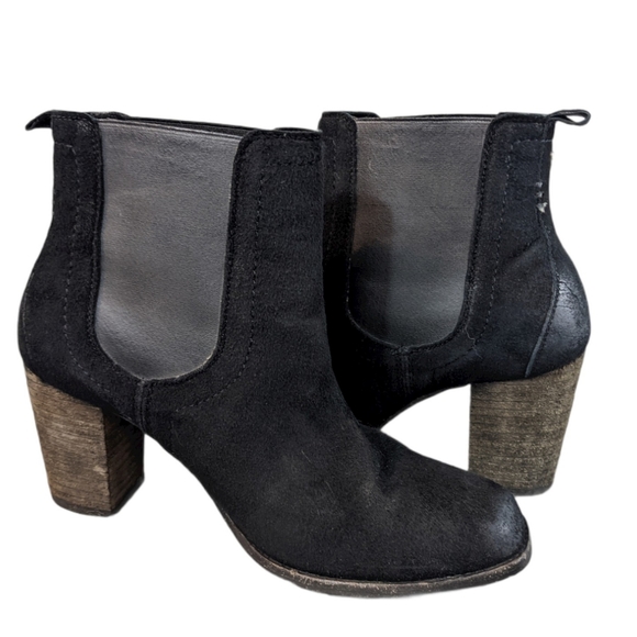 Trask Vaden Italian Oiled Suede Chelsea Boot - Picture 2 of 10